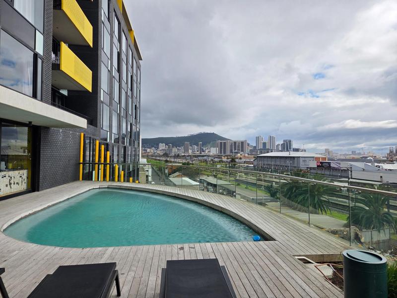 1 Bedroom Property for Sale in Woodstock Western Cape